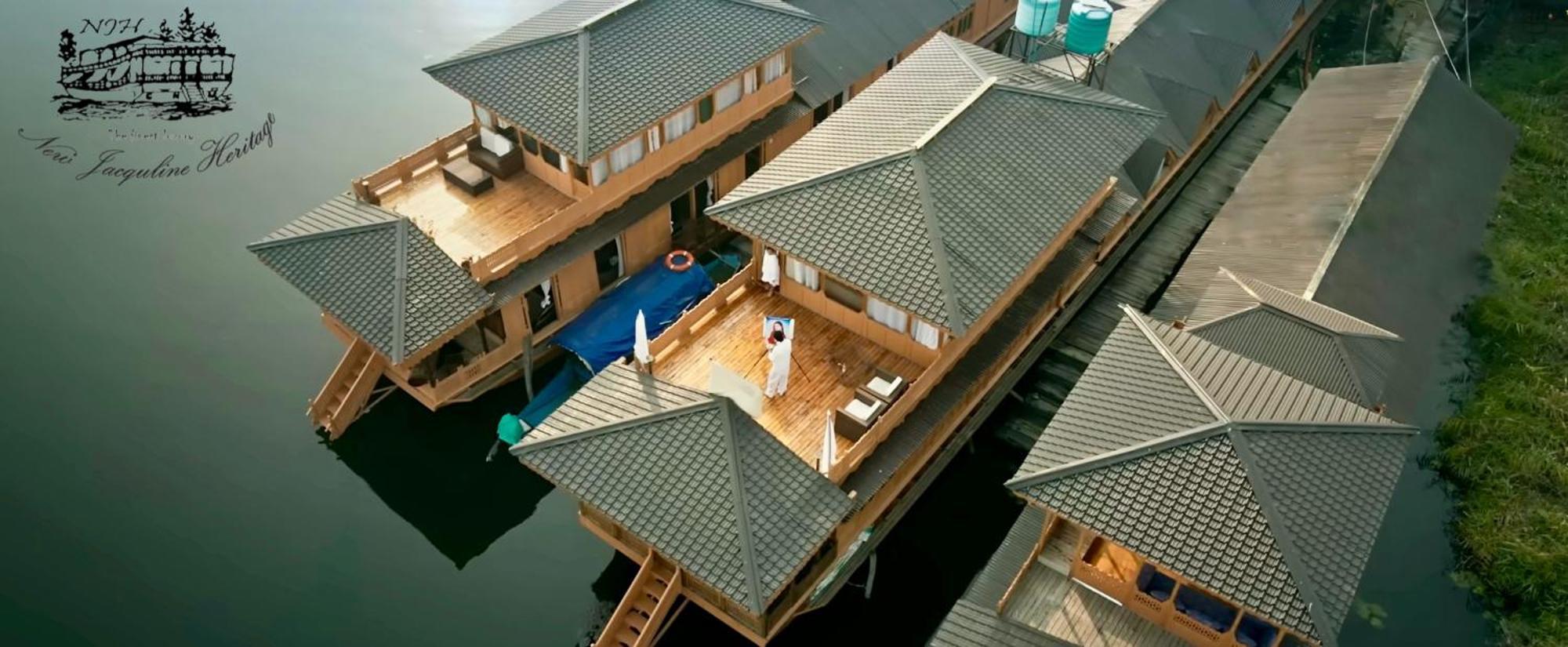 New Jacquline Heritage Houseboats Srīnagar Exterior foto